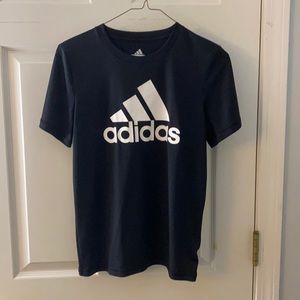 Medium classic adidas t shirt